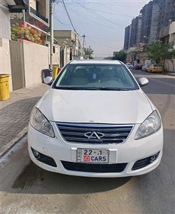 شيري إيستار